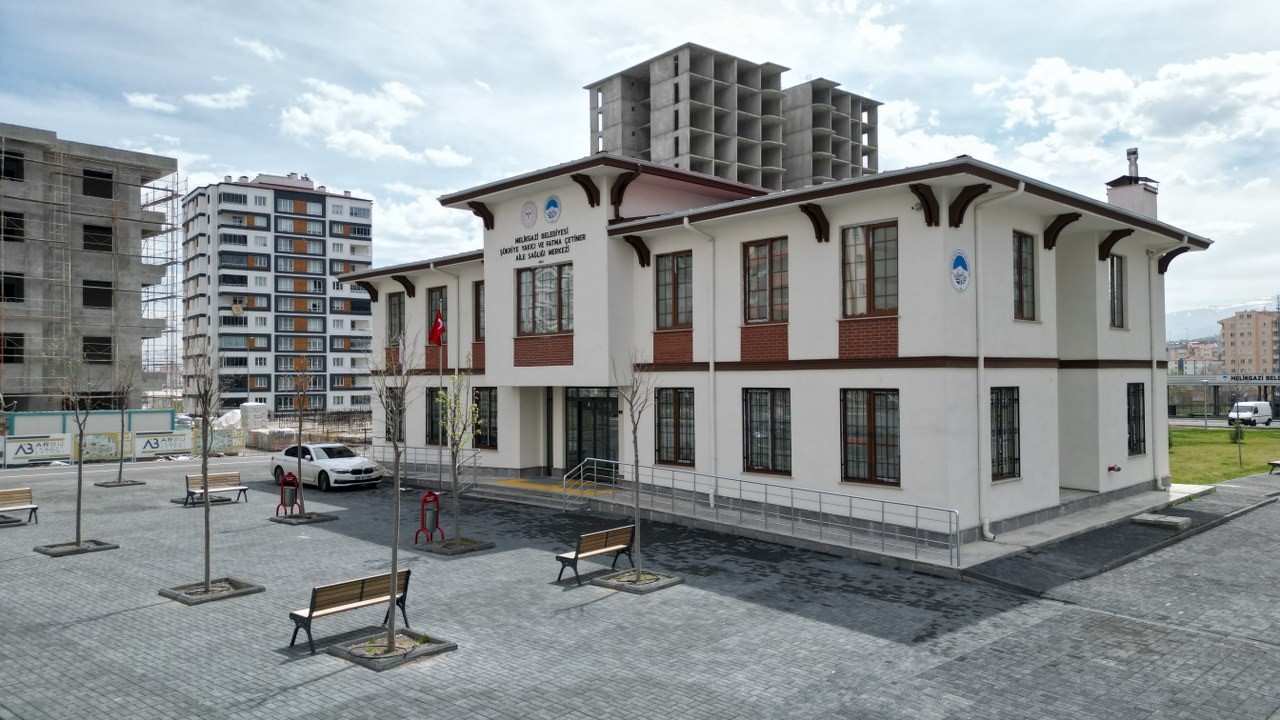EĞİTİMDEN SPORA, ALTYAPIDAN KÜLTÜRE KADAR HER ALANDA MELİKGAZİ’Yİ MARKA İLÇE