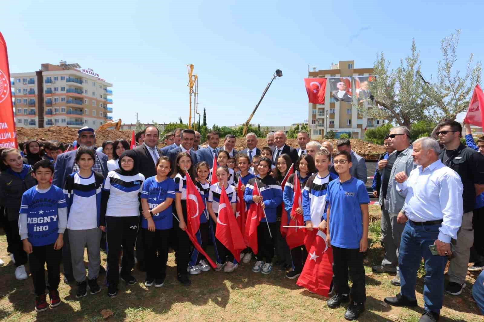 NEBİ GÜNEY İMAM HATİP ORTAOKULU SPOR SALONU TEMEL ATMA TÖRENİNDE