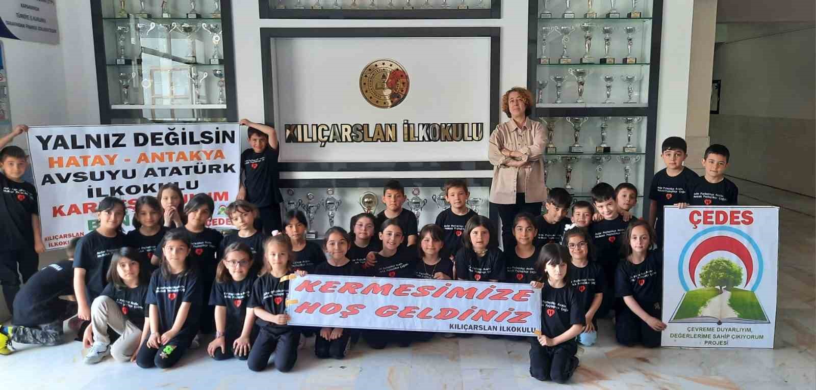 DEPREMZEDE KARDEŞ OKUL İÇİN KERMES DÜZENLEYEN AKSARAY KILIÇARSLAN İLKOKULU, OKUL