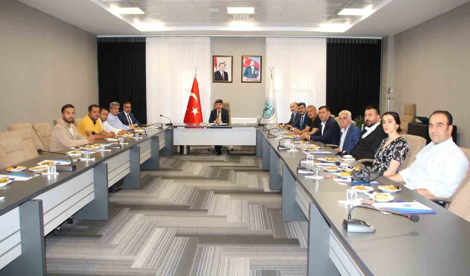 KİLİS 7 ARALIK ÜNİVERSİTESİ REKTÖRÜ PROF.DR. MUSTAFA DOĞAN KARACOŞKUN BASIN