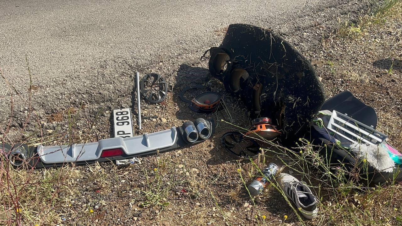 KİLİS GAZİANTEP KARAYOLUNUN KÜPLÜCE KÖYÜ MEVKİİNDE MEYDANA GELEN KAZADA 2