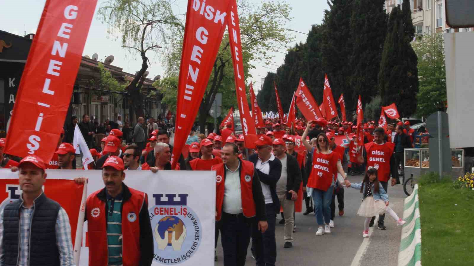 KIRKLARELİ’NDE 1 MAYIS İŞÇİ BAYRAMI DÜZENLENEN TÖRENLERLE KUTLANDI