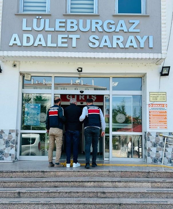 KIRKLARELİ’NDE DOLANDIRICILIK SUÇUNDAN KESİNLEŞMİŞ HAPİS CEZASI BULUNAN HÜKÜMLÜ YAKALANDI