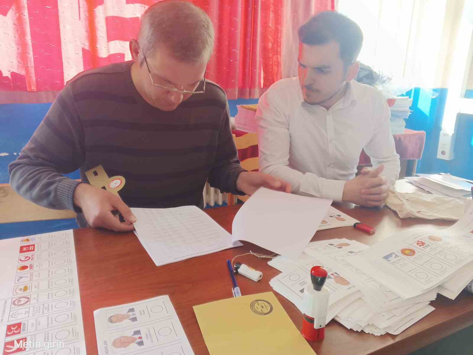 SEÇMEN MERKEZE BAĞLI KÖYLERDE TERCİHİNİ AK PARTİ OLARAK BELİRLEDİ