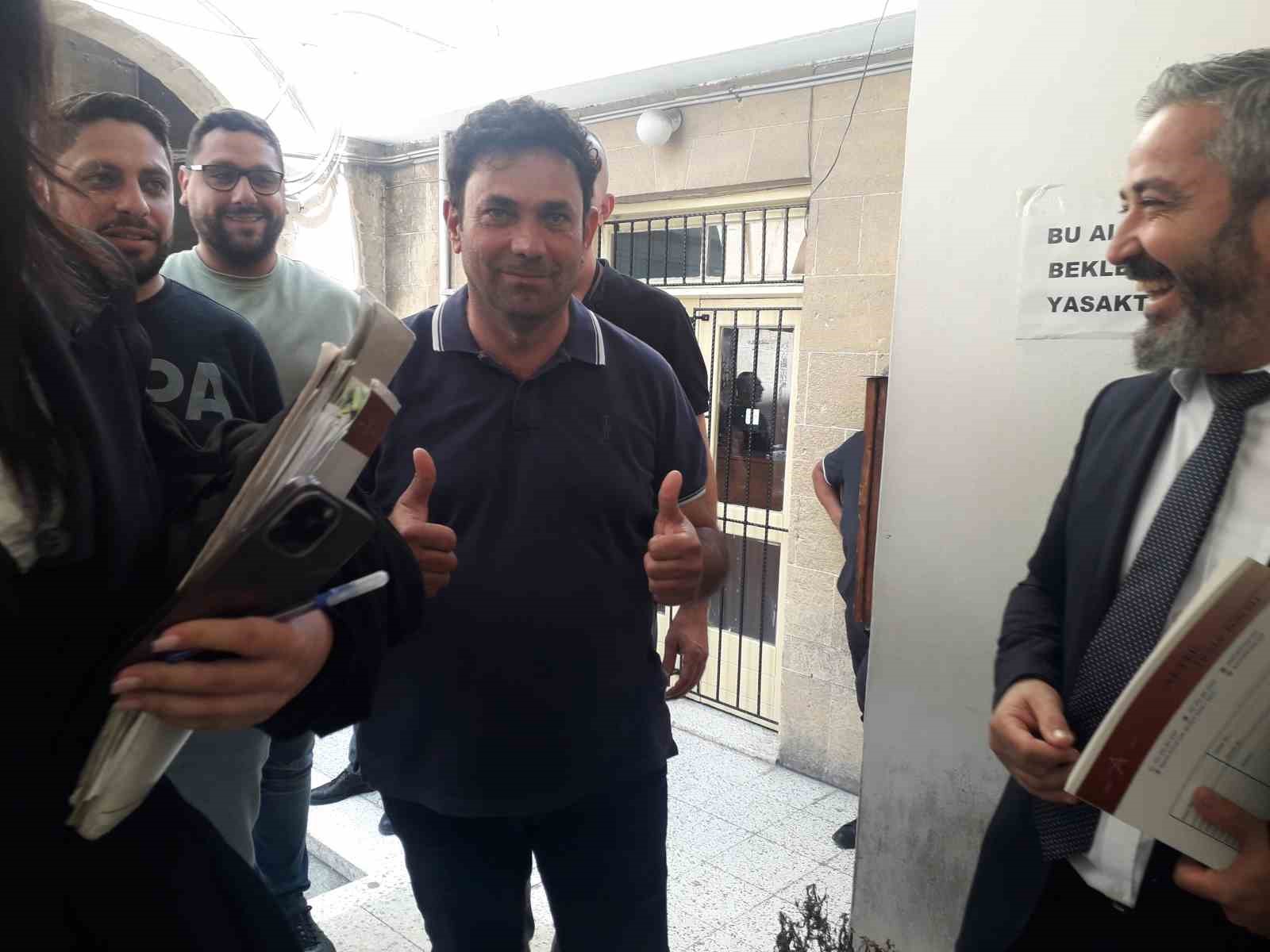 KKTC'DE ÇATALKÖY İLÇESİNİN ESKİ BELEDİYE BAŞKANI MEHMET HULUSİOĞLU İLE ÜÇ