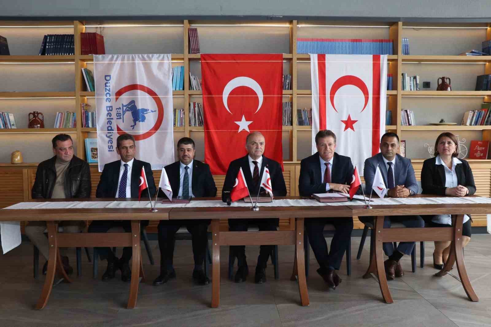 DÜZCE BELEDİYE BAŞKANI DR. FARUK ÖZLÜ, KKTC BAYINDIRLIK VE ULAŞTIRMA