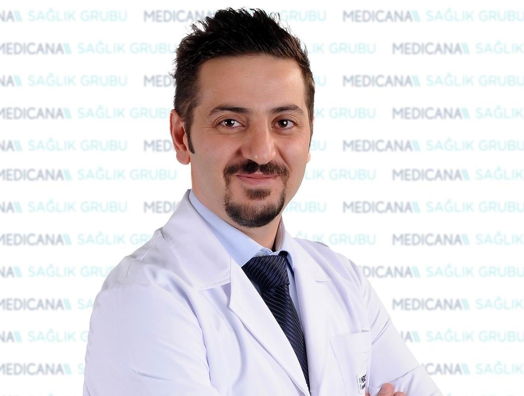 GÖĞÜS CERRAHİSİ UZMANI DOÇ. DR. HÜSEYİN ULAŞ ÇINAR, KOAH HASTALARINDA