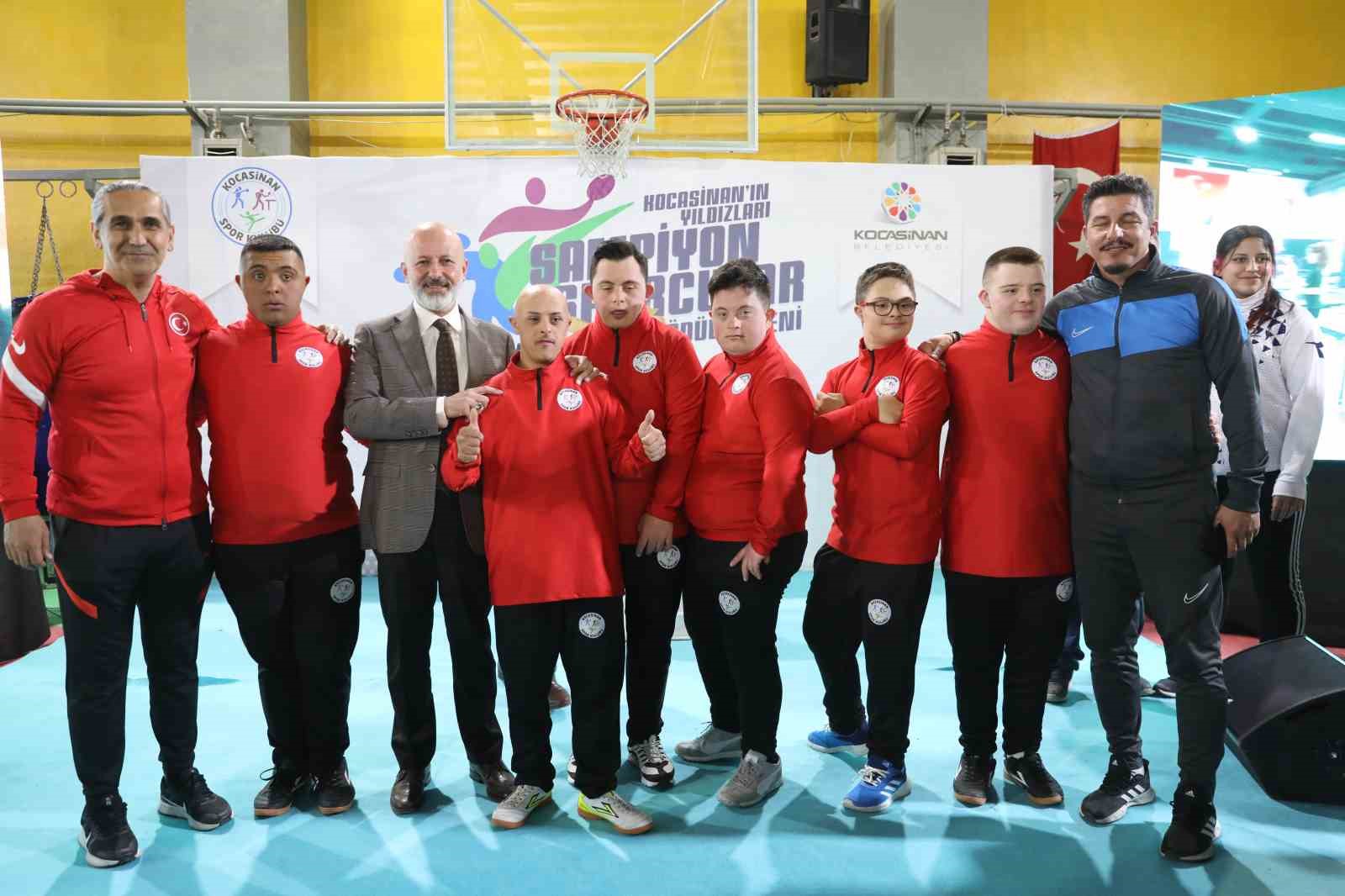 KOCASİNAN BELEDİYESİ SPOR KULÜBÜ DOWN FUTSAL TAKIMI KALECİSİ HACI ÖMER