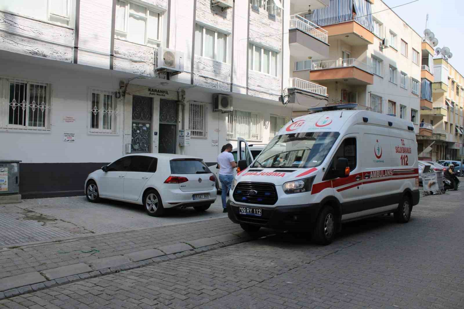 YDIN'IN EFELER İLÇESİNDE YALNIZ YAŞAYAN 85 YAŞINDAKİ MERGUBE MAVİ'DEN UZUN