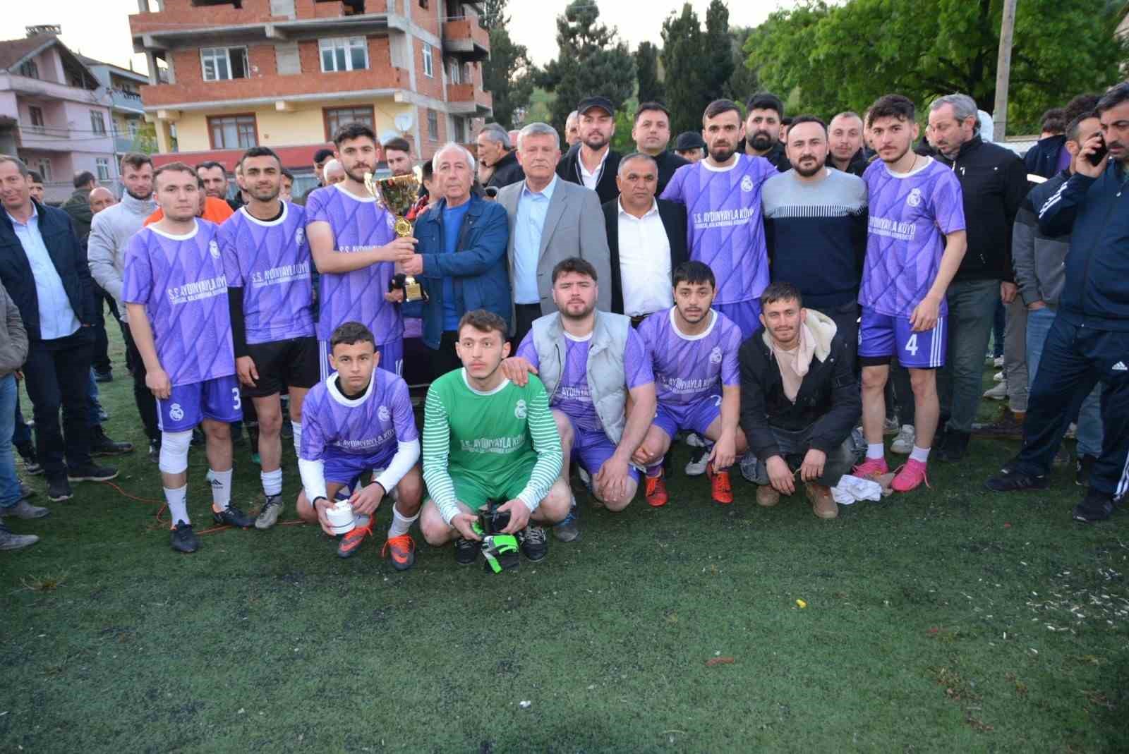 ZONGULDAK - ZONGULDAK’IN ALAPLI İLÇESİ AŞAĞI DAĞ KÖYÜ’NDE HER YIL