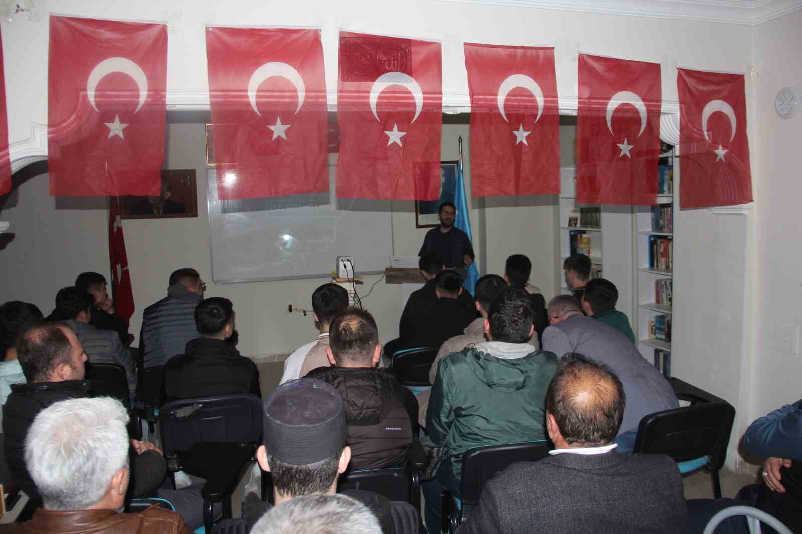 3 MAYIS TÜRKÇÜLÜK GÜNÜ SEMİNERİ DÜZENLENDİ