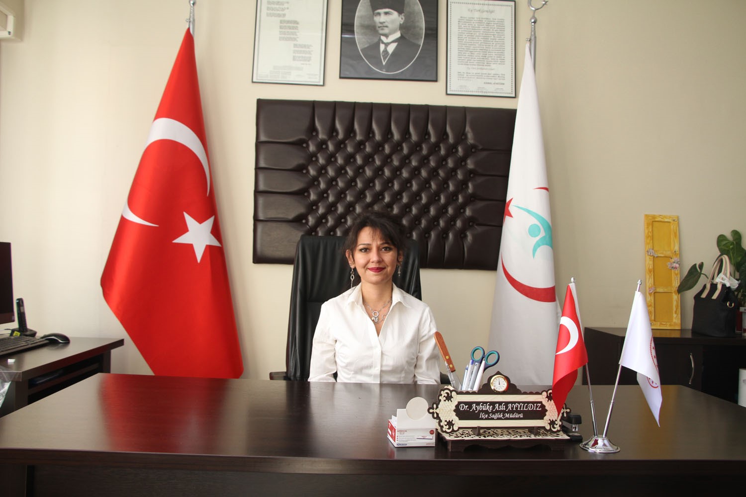 KULA İLÇE SAĞLIK MÜDÜRÜ DR. AYBÜKE ASLI AYYILDIZ