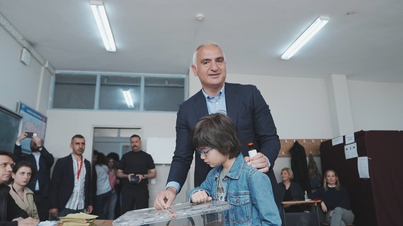 KÜLTÜR VE TURİZM BAKANI MEHMET NURİ ERSOY, CUMHURBAŞKANLIĞI VE 28.