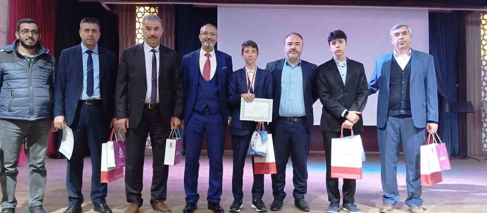 KURAN’I KERİM’İ GÜZEL OKUMA YARIŞMASI EGE BÖLGE BİRİNCİSİ KÜTAHYA’DAN