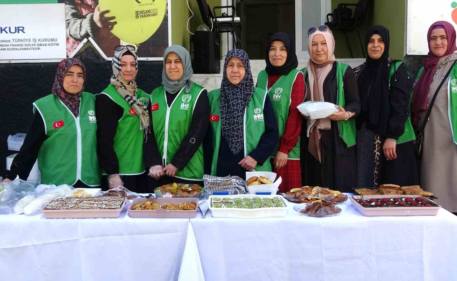 KÜTAHYA İHH İNSANİ YARDIM DERNEĞİ KADIN KOLLARI BAŞKANLIĞI, GELİRİNİN YARDIMA
