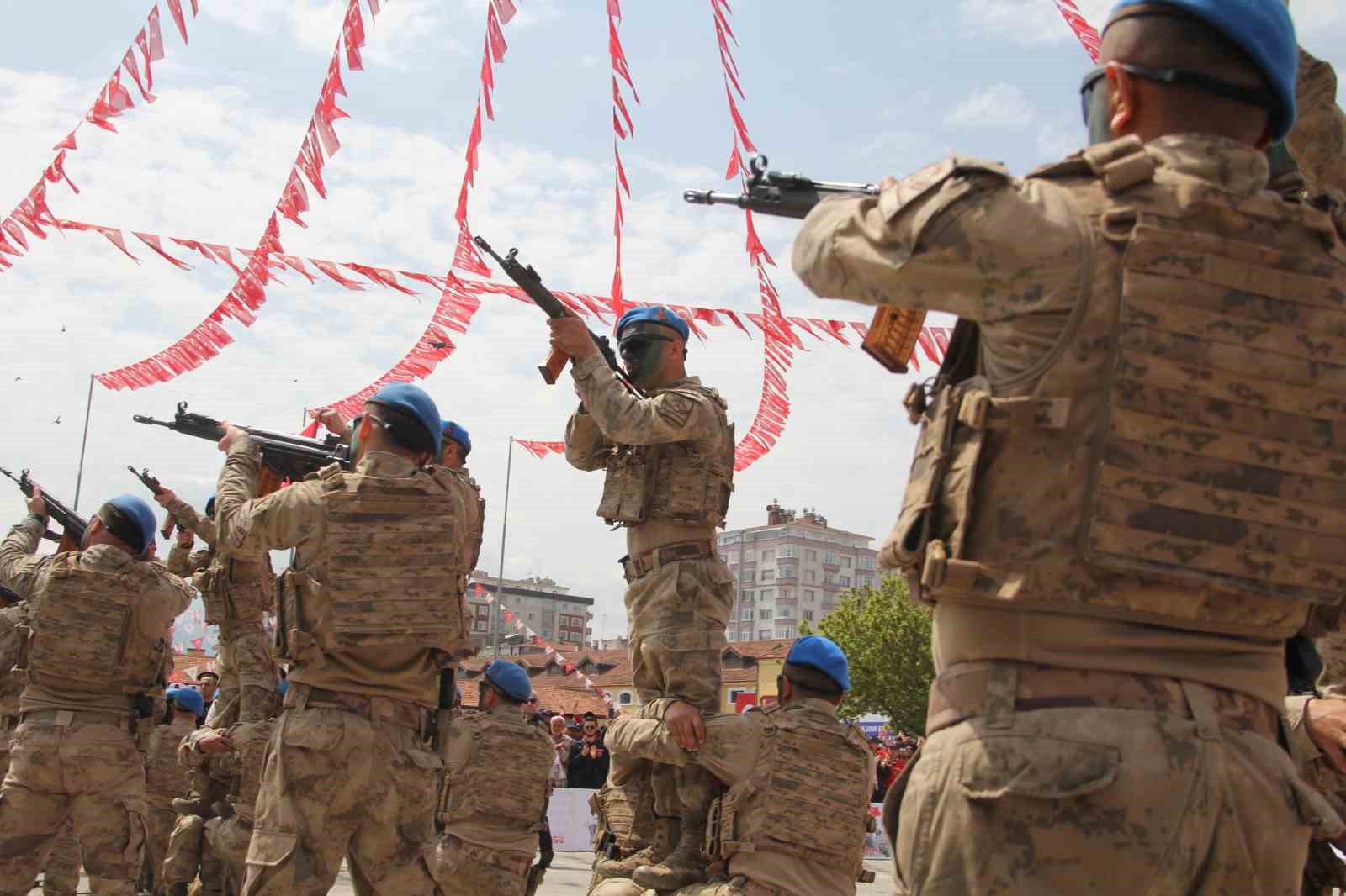 SAMSUN'DA 19 MAYIS ATATÜRK’Ü ANMA, GENÇLİK VE SPOR BAYRAMI’NIN 104.