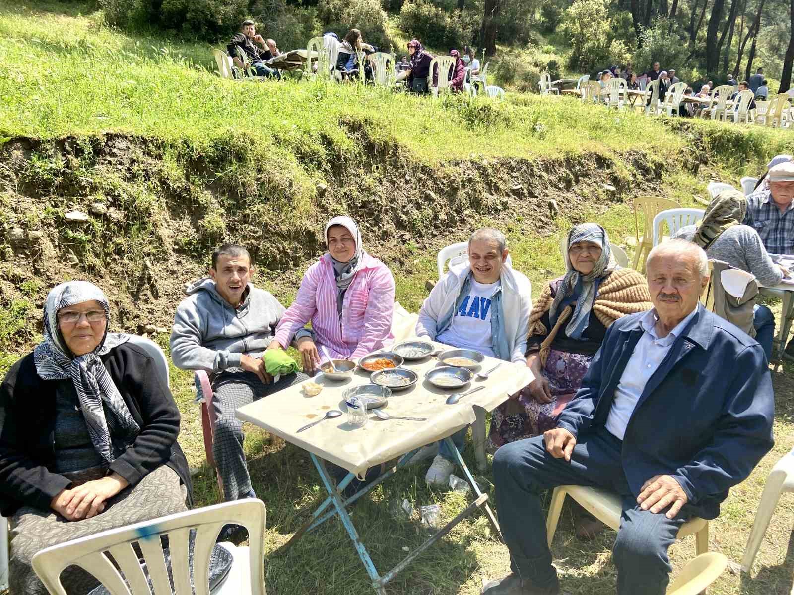 AYDIN'IN KUYUCAK İLÇESİNE BAĞLI KIRSAL KARAPINAR MAHALLESİ'NDE BU SENE 38’İNCİSİ