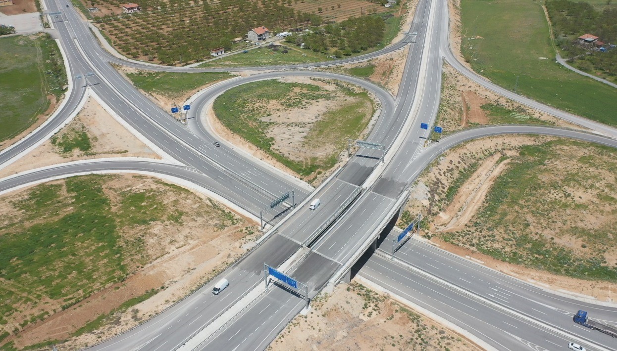 MALATYA BÜYÜKŞEHİR BELEDİYESİ TARAFINDAN MALATYA'NIN ALTERNATİF YOL AKSININ ARTIRILMASI VE