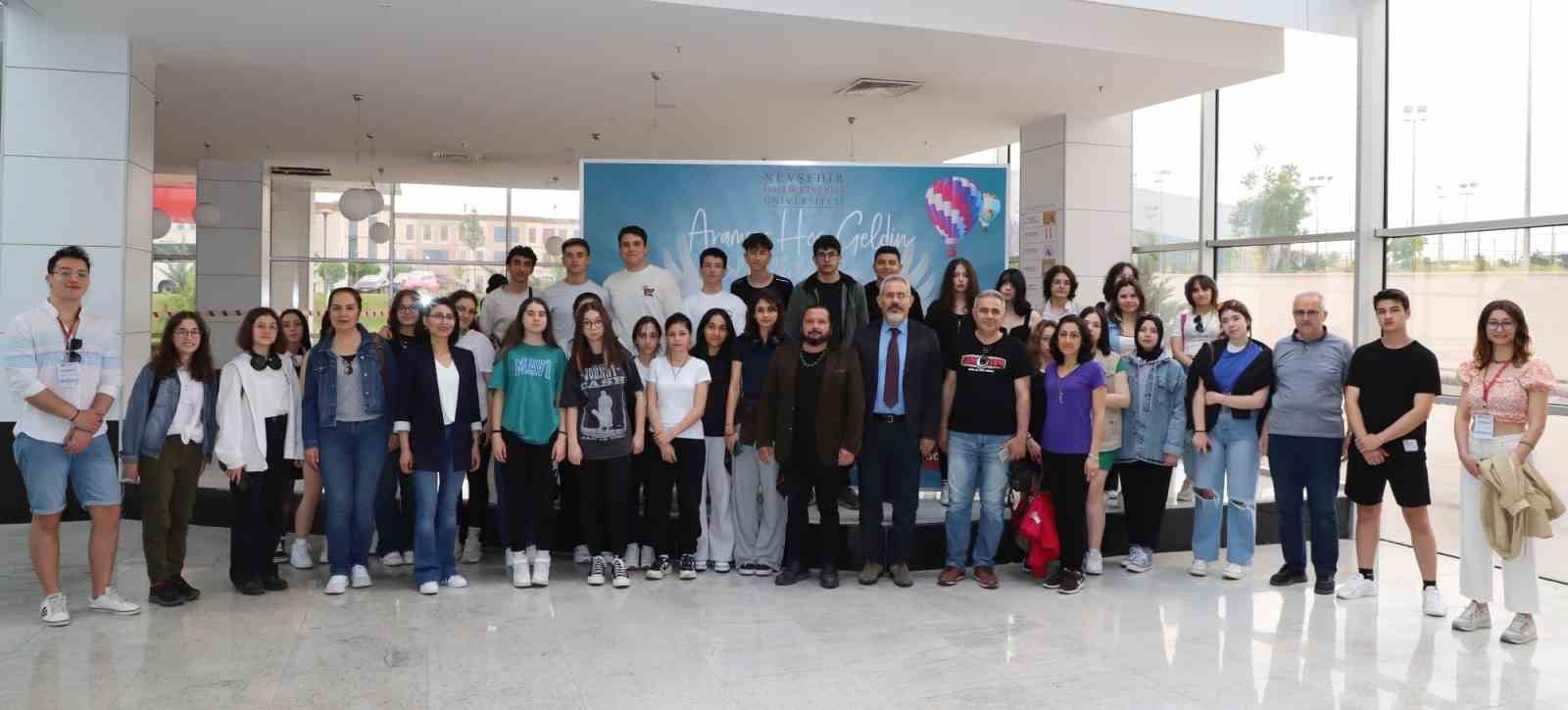 İZMİT ATILIM ANADOLU LİSESİ ÖĞRENCİLERİ,  NEVŞEHİR HACI BEKTAŞ VELİ