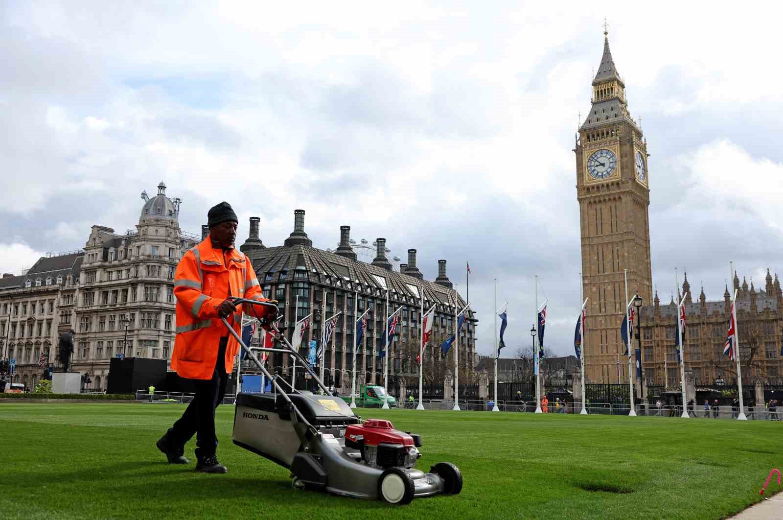 İNGİLTERE’NİN BAŞKENTİ LONDRA’DA KRAL III. CHARLES'IN TAÇ GİYME TÖRENİ İÇİN