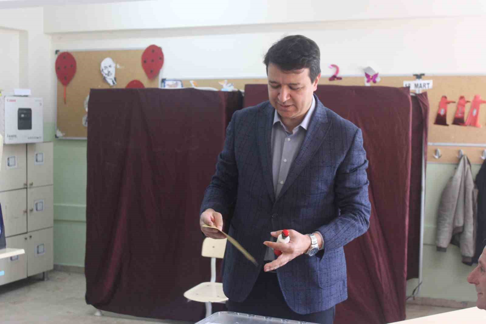 CUMHURİYET HALK PARTİSİ (CHP) KAYSERİ LİSTESİNDEN MİLLETVEKİLİ SEÇİLEN SAADET PARTİSİ