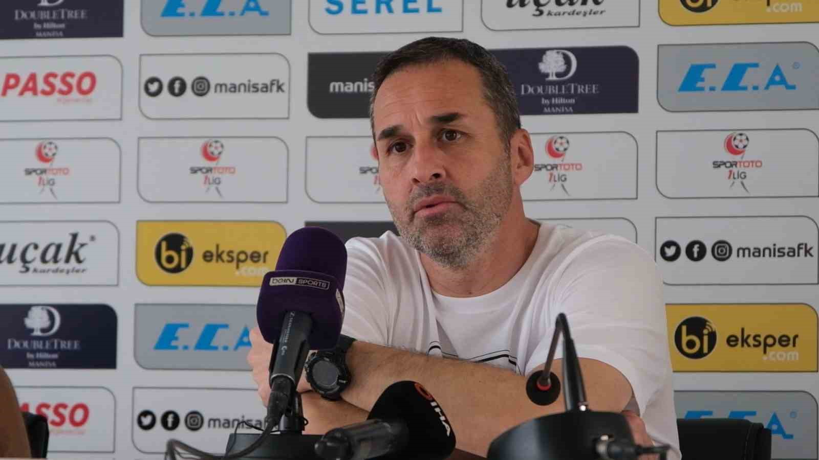 MÜCADELE SONRASI DÜZENLENEN BASIN TOPLANTISINDA AÇIKLAMALARDA BULUNAN MANİSA FUTBOL KULÜBÜ