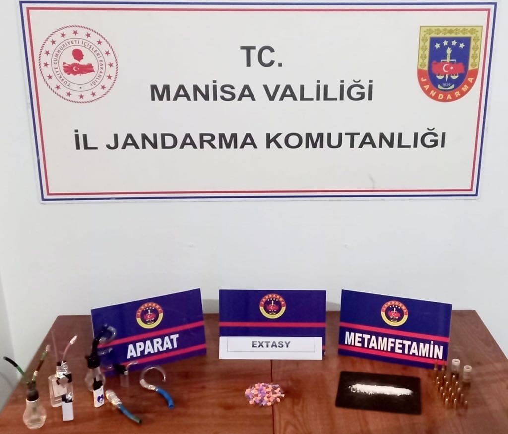 MANİSA'NIN ŞEHZADELER İLÇESİNDE JANDARMA EKİPLERİ TARAFINDAN GECE YARISI 5 ŞÜPHELİ