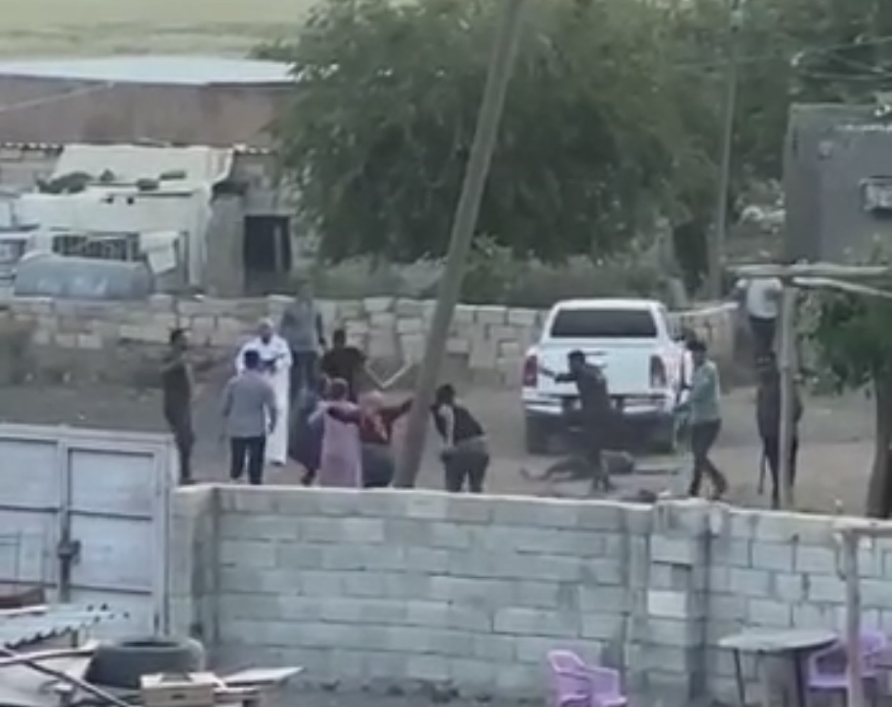 MARDİN'DE BİR KİŞİNİN ÖLDÜĞÜ KAVGANIN ŞOK EDEN GÖRÜNTÜLERİ ORTAYA ÇIKTI