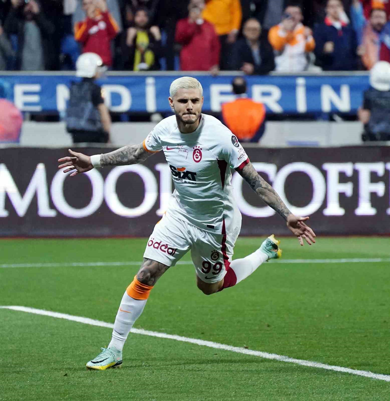 GALATASARAY’IN ARJANTİNLİ FUTBOLCUSU MAURO ICARDİ, İSTANBULSPOR MAÇINDA ATTIĞI GOLLERLE BU