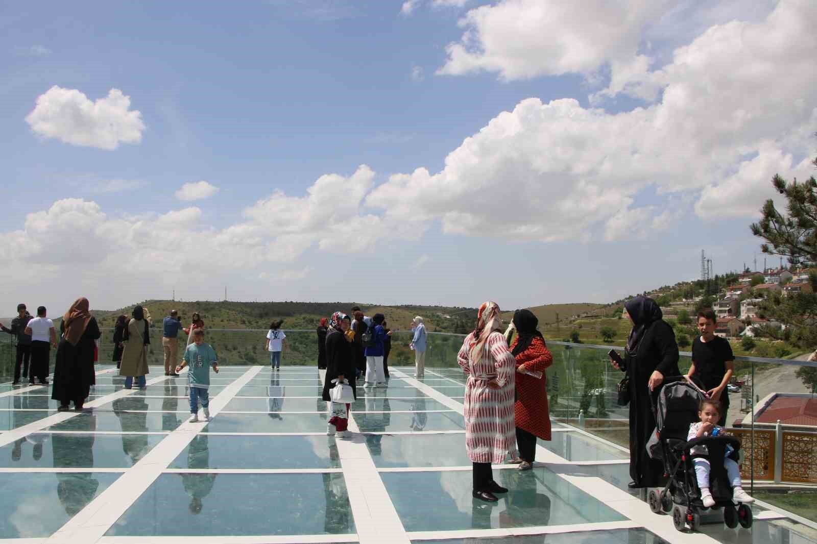 ELAZIĞ'IN TURİZME AÇILAN KAPISI 4 BİN YILLIK HARPUT'A ZİYARETÇİLER GELMEYE