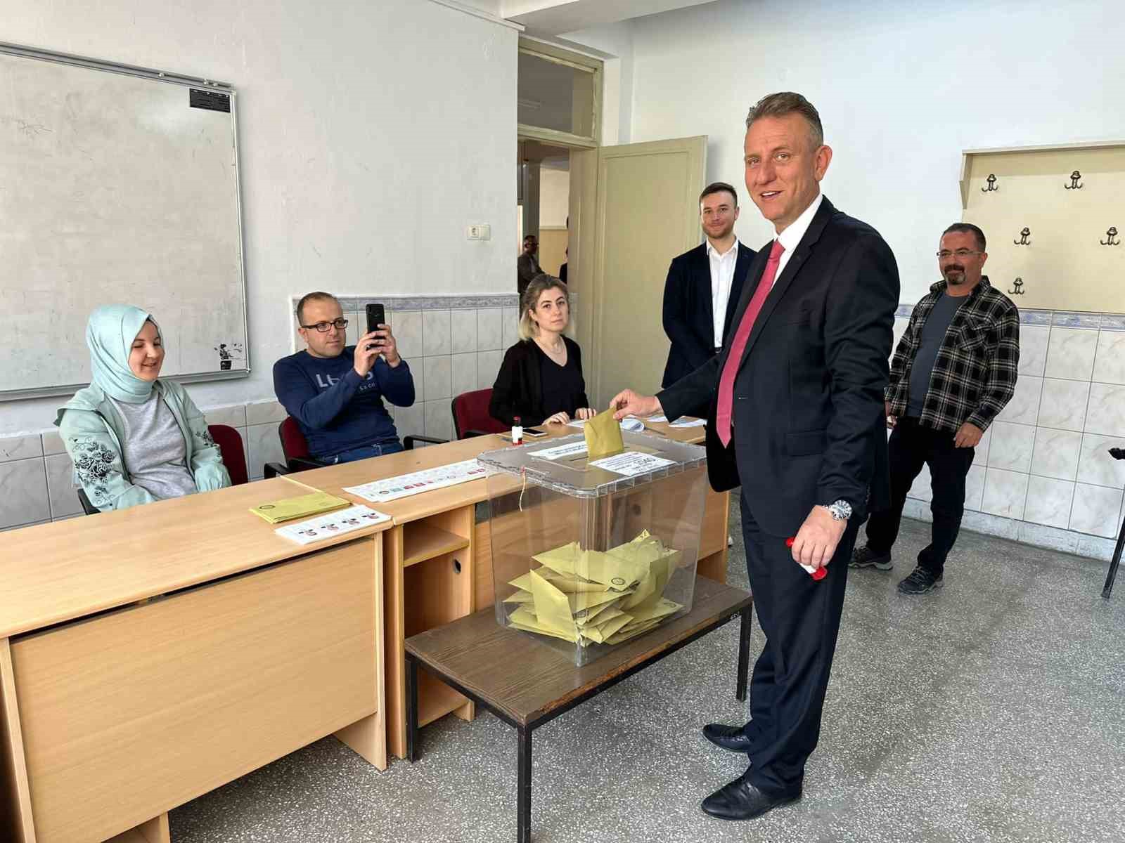 MEHMET DEMİR