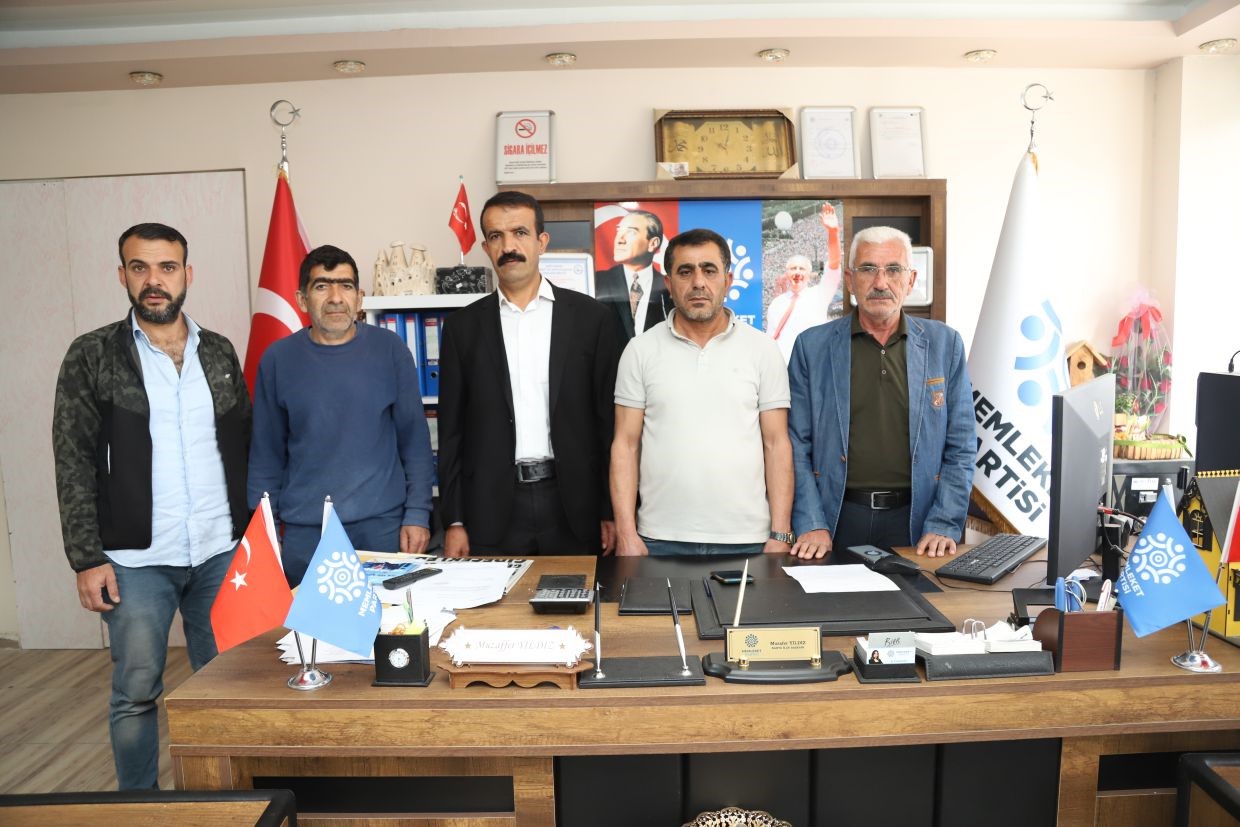 ADIYAMAN’IN KAHTA İLÇESİNDE MEMLEKET PARTİSİ İLÇE BAŞKANI MUZAFFER YILDIZ VE