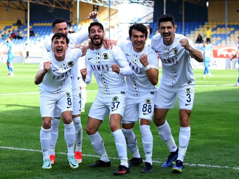 TFF 2. LİG BEYAZ GRUP'TA HAFTALAR ÖNCE LİGDEN DÜŞMESİ KESİNLEŞEN