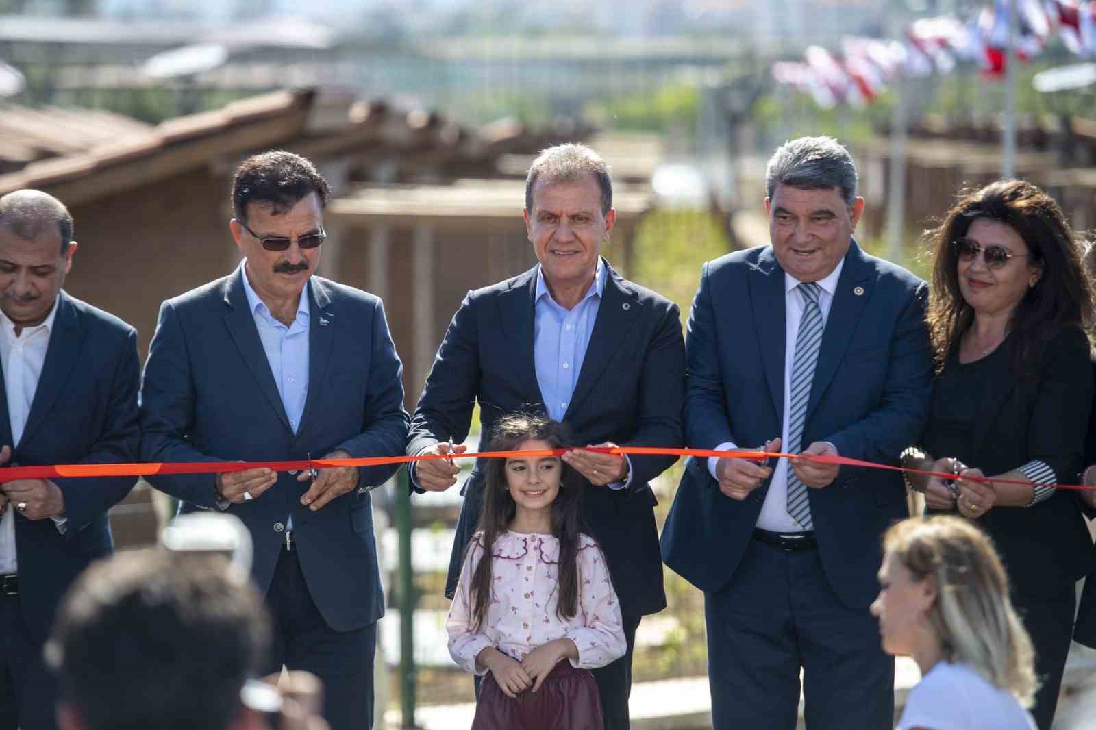 MERSİN BÜYÜKŞEHİR BELEDİYE BAŞKANI VAHAP SEÇER, YAPIMI TAMAMLANAN VE HAK