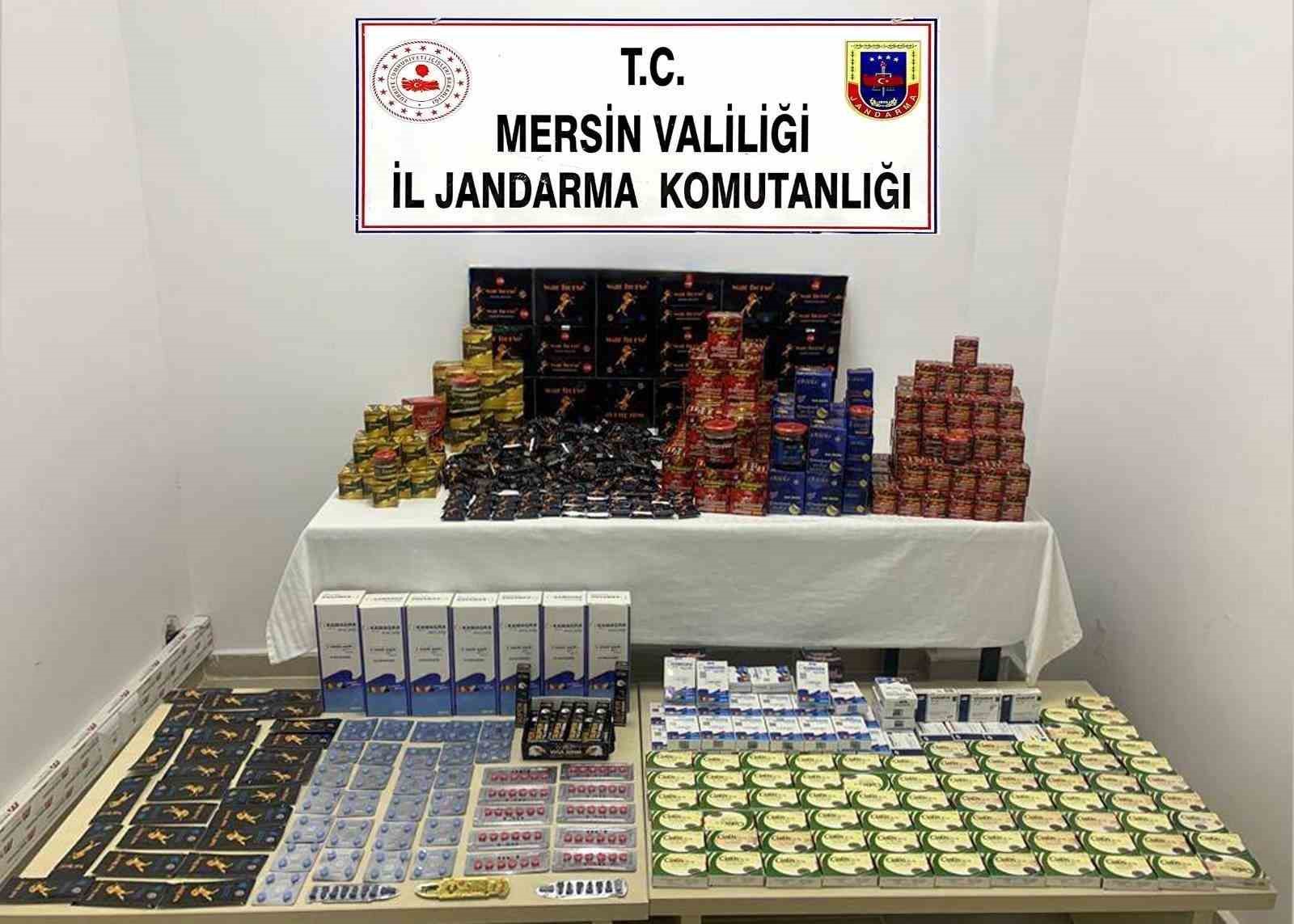 MERSİN İL JANDARMA KOMUTANLIĞI EKİPLERİ UYUŞTURUCU MADDE TİCARETİ YAPAN ŞAHISLARA
