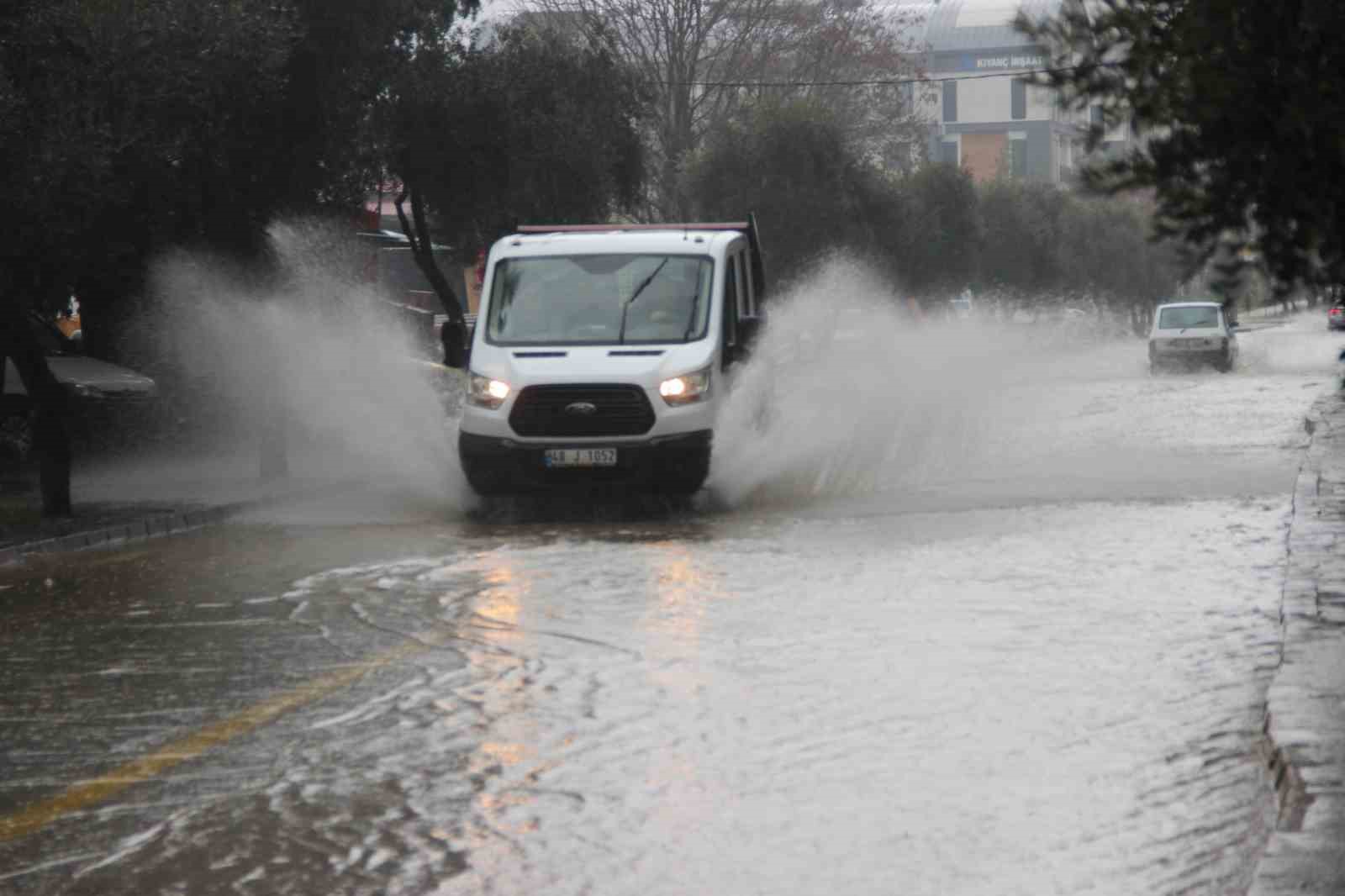 METEOROLOJİ 4. BÖLGE MÜDÜRLÜĞÜ BÖLGE TAHMİN VE UYARI MERKEZİ TARAFINDAN
