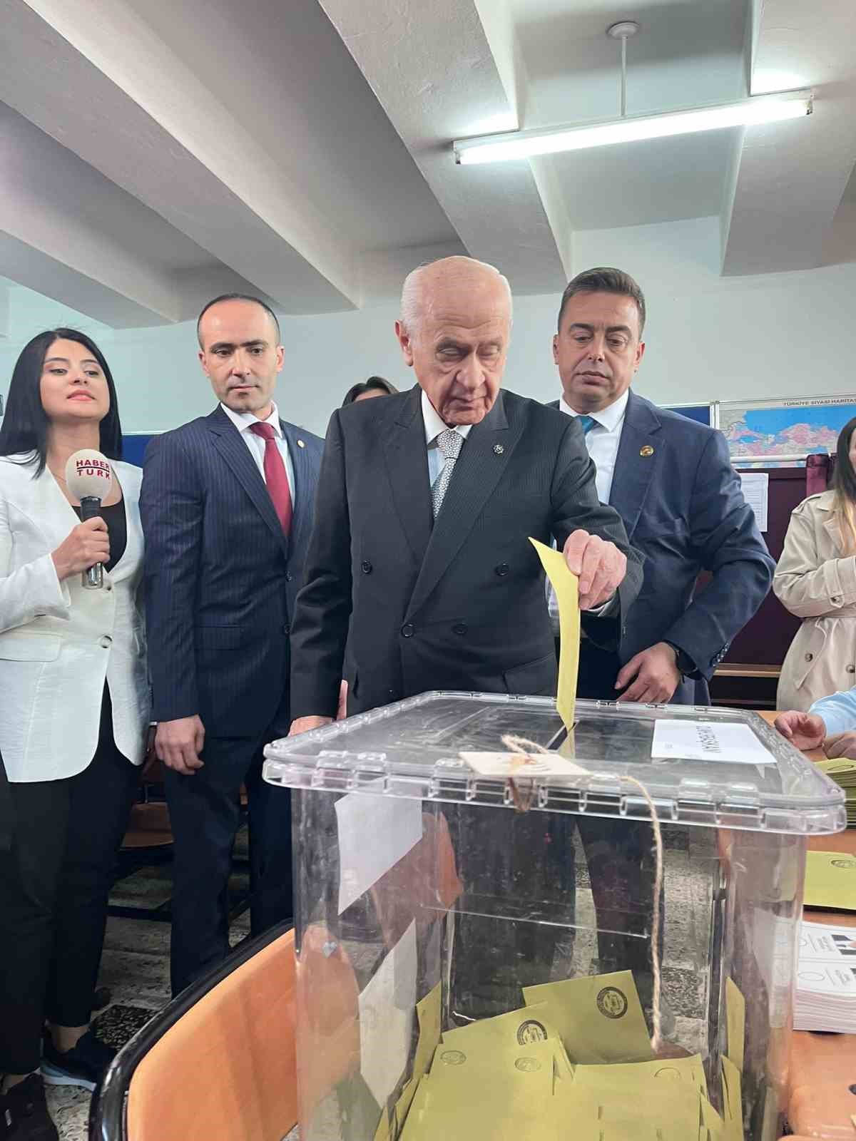 MİLLİYETÇİ HAREKET PARTİSİ (MHP) GENEL BAŞKANI DEVLET BAHÇELİ, CUMHURBAŞKANLIĞI 2.