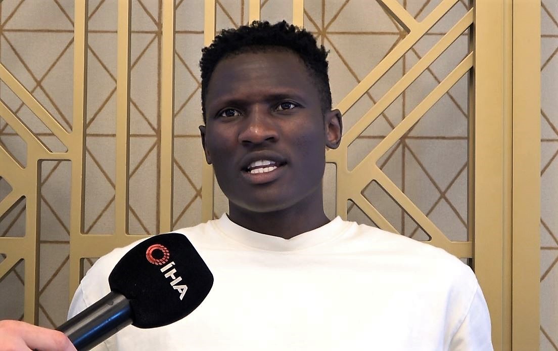 KENYALI MİLLİ FUTBOLCU MİCHAEL OLUNGA, TÜRK FUTBOLUNU, KENDİSİNİN DE TAKİP