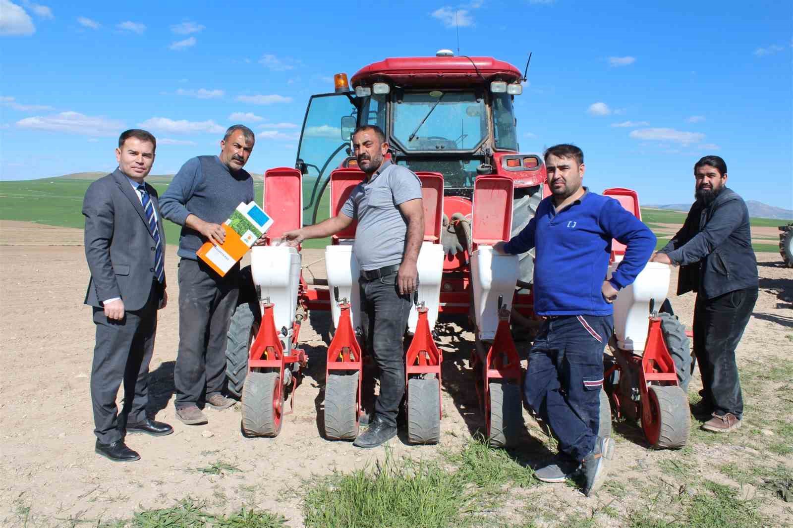 YOZGAT İL TARIM VE ORMAN MÜDÜRLÜĞÜ TARAFINDAN MİKORİZA MANTARI KULLANILARAK