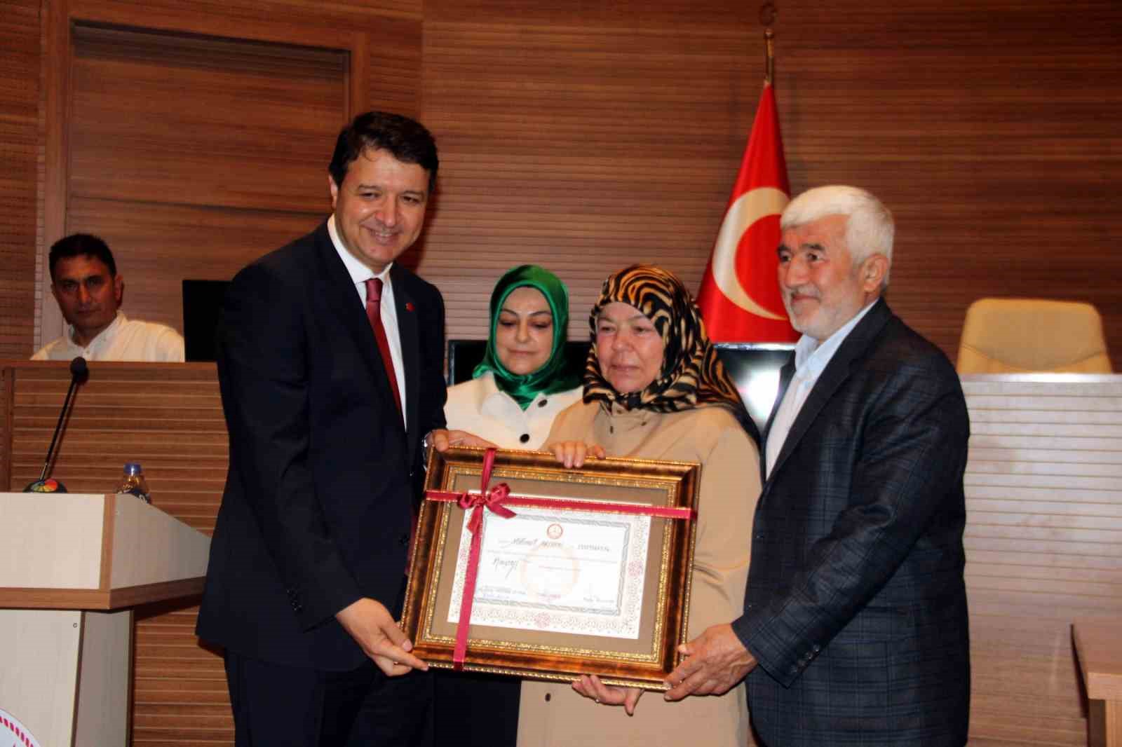 CHP KAYSERİ MİLLETVEKİLLERİ AŞKIN GENÇ, MAHMUT ARIKAN İLE İYİ PARTİ