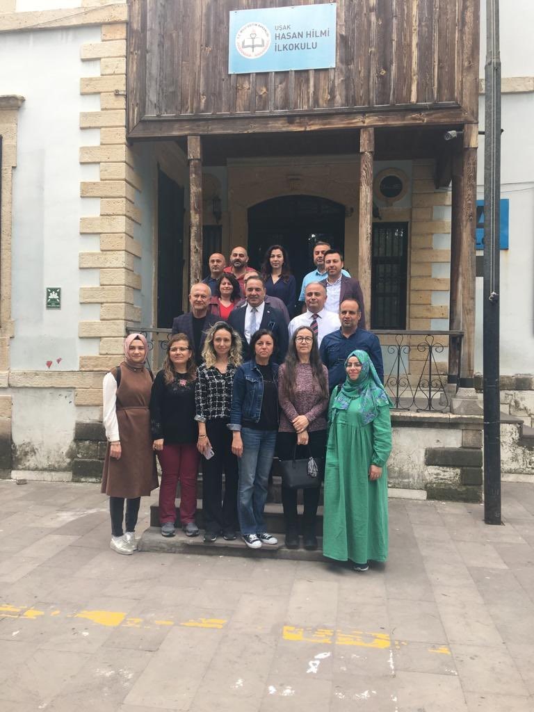 UŞAK’TA EĞİTİM KONUSUNDA BİRÇOK ÇALIŞMAYA İMZA ATAN MİLLİ EĞİTİM MÜDÜRÜ