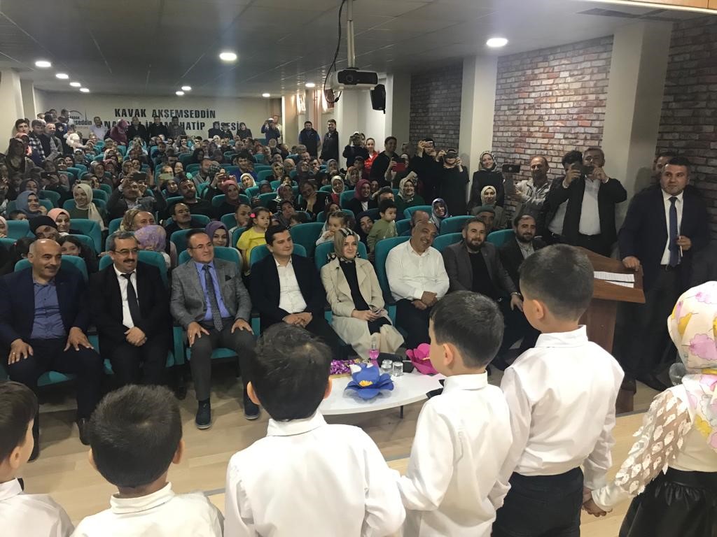 LADİK YENİ PAZAR YERİNE KAVUŞTU