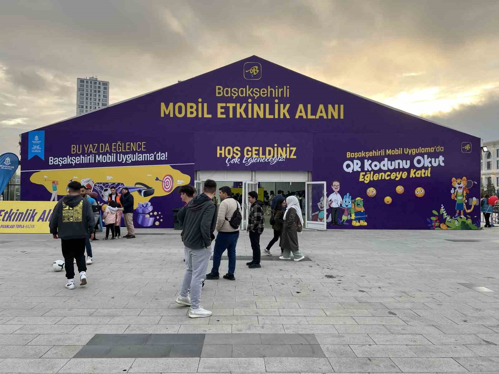BAŞAKŞEHİR BELEDİYESİ, YAZ ETKİNLİKLERİ ÇERÇEVESİNDE BİR YENİLİĞE İMZA ATTI. HEM