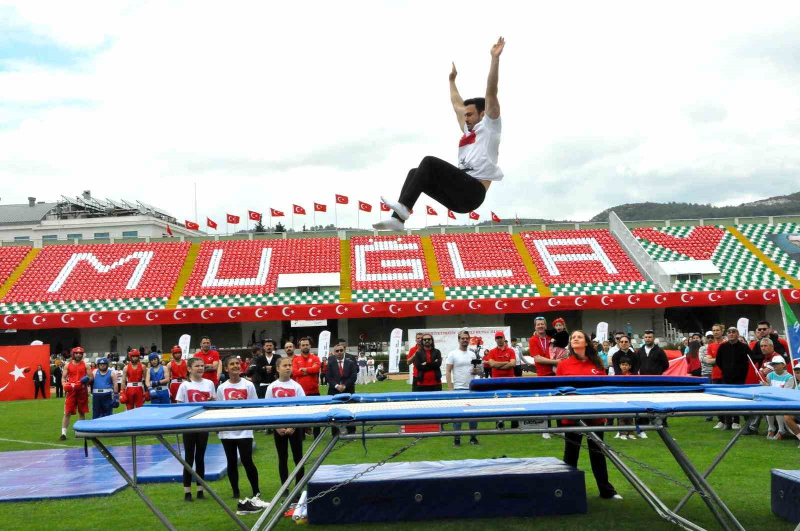 MUĞLA'DA, 19 MAYIS ATATÜRK'Ü ANMA, GENÇLİK VE SPOR BAYRAMI ÇEŞİTLİ