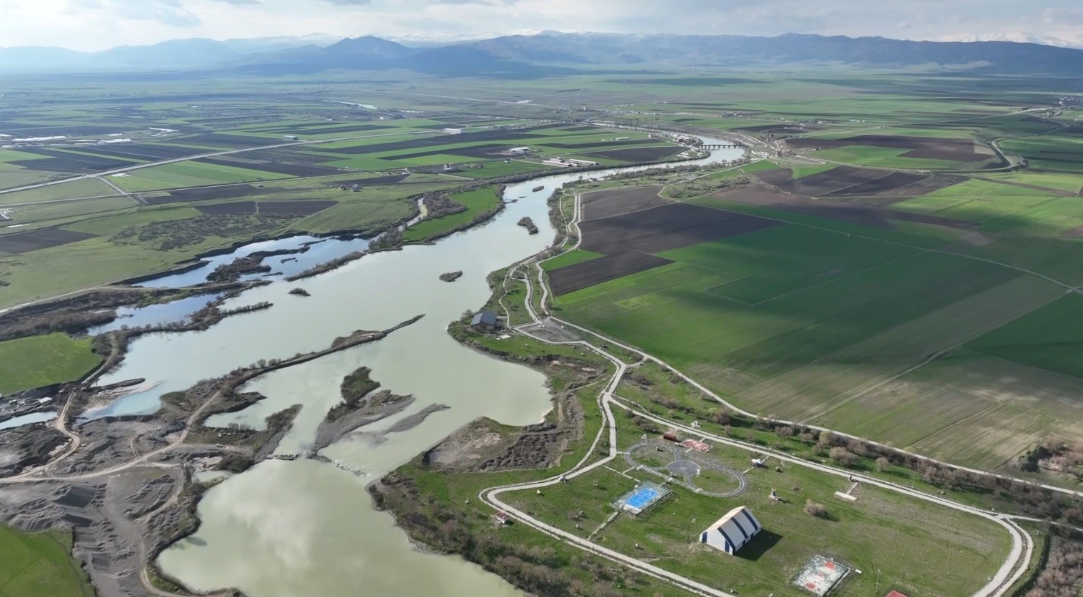 MUŞ OVASI POMPA SULAMA PROJESİ ÇERÇEVESİNDE 3 MİLYAR LİRALIK YATIRIM