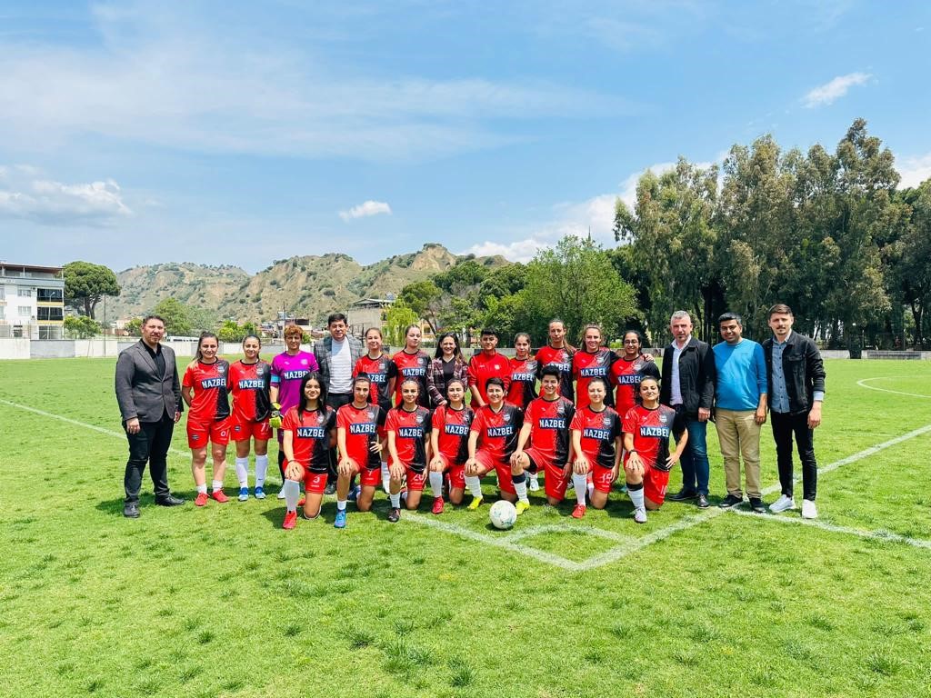 TFF KADINLAR 3. LİGİ 8. GRUP'TA RAKİBİNİN SAHAYA ÇIKMAMASINDAN DOLAYI