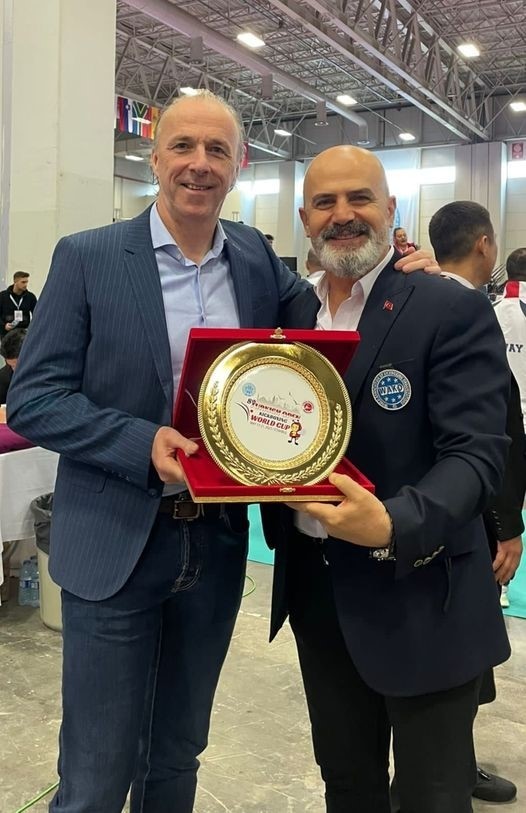MUDANYA KLASSPOR KULÜBÜ BAŞKANI NECATİ ŞİMŞEK ULUSLARARASI KİCK BOKS TURNUVALARINDA