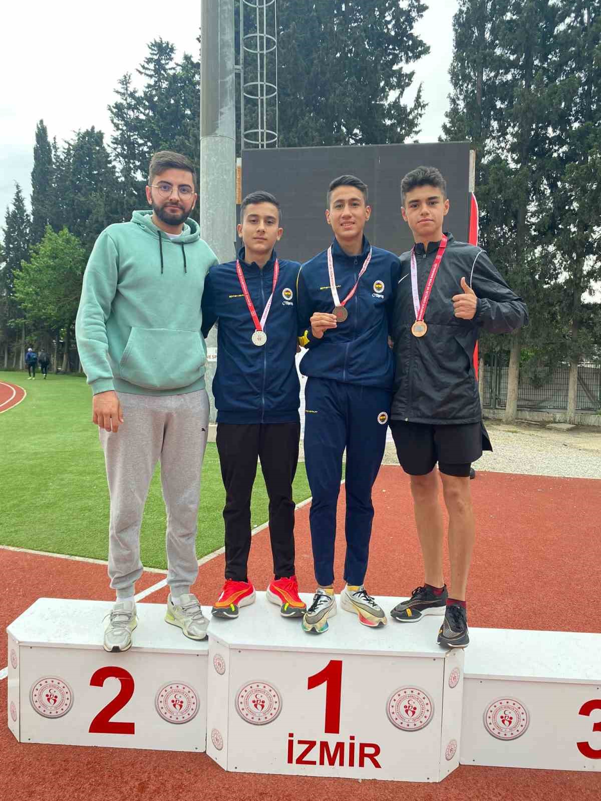 NEVŞEHİR BELEDİYESİ GENÇLİK VE SPOR KULÜBÜ SPORCULARI, İZMİR’DE YAPILAN GENÇLER