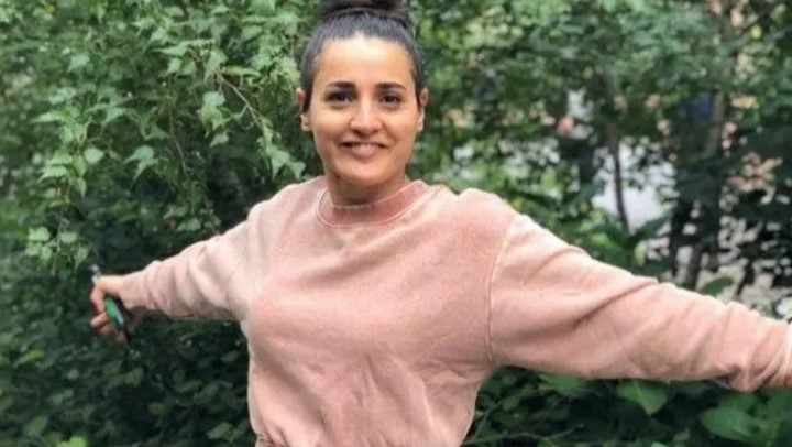 ABD'NİN NEW YORK KENTİNDE PAZAR GÜNÜ HAREKET HALİNDEKİ METROYA DOĞRU