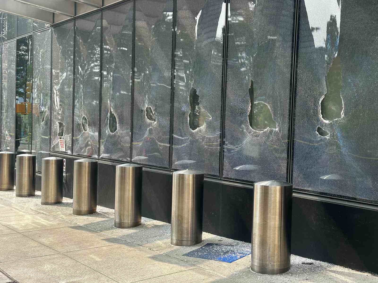 ABD’NİN NEW YORK KENTİNDE TÜRKİYE’NİN NEW YORK BAŞKONSOLOSLUĞUNUN DA İÇERİNDE